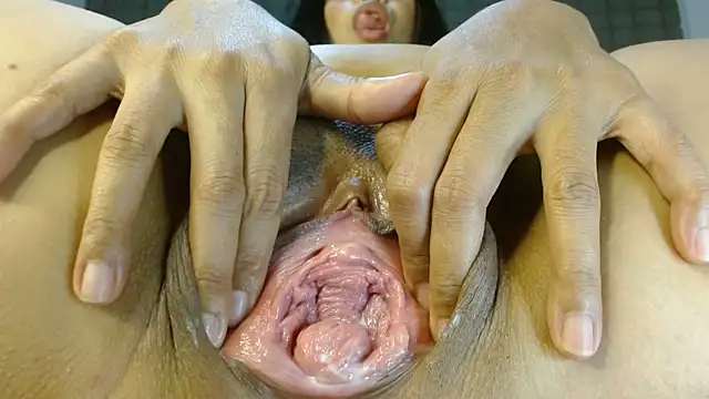 Snapshot of kamila-wc chatting on February 2025 11:24:01 PM kamila-wc online show from February 2025 11:24:01 PM