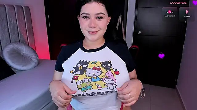 daniela hornny online show from March 2025 03:34:01 AM