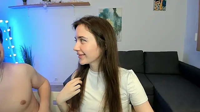 PollyFlame online show from November 2025 08:24:01 PM