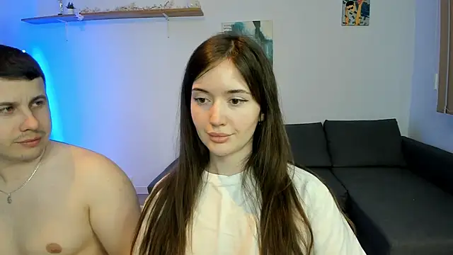 PollyFlame online show from April 2026 08:37:02 PM