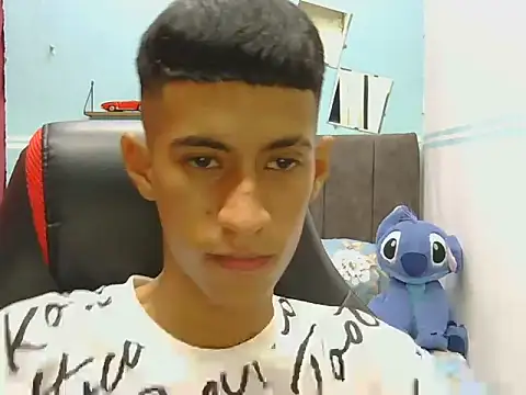 Angelstripboy online show from June 2026 11:06:01 PM