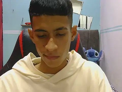Angelstripboy online show from June 2026 11:43:01 PM