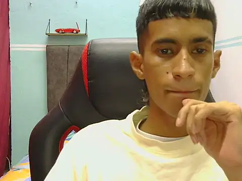 Angelstripboy online show from May 2026 11:09:02 PM