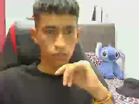 Angelstripboy online show from April 2026 05:43:01 PM