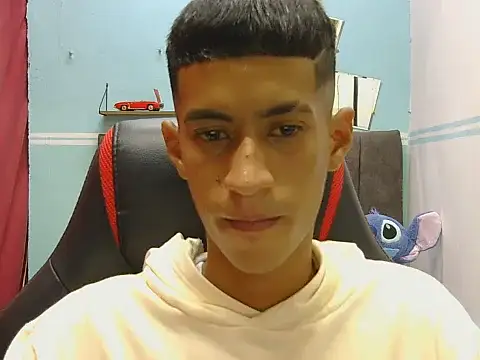 Angelstripboy online show from May 2026 06:37:02 PM
