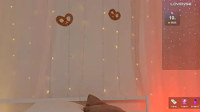 Phoenix Margo online show from September 2025 04:07:02 AM