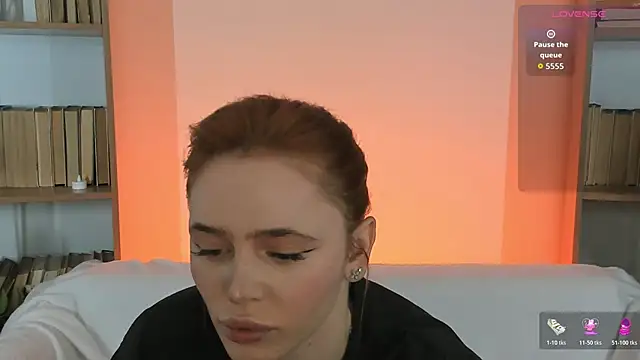 Phoenix Margo online show from November 2025 03:22:01 AM