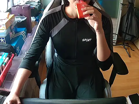 swimsuitloves online show from April 2026 04:08:02 AM