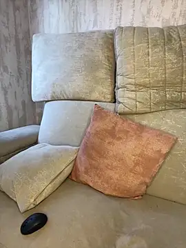 Liamiler01  online show from March 2026 12:27:02 PM