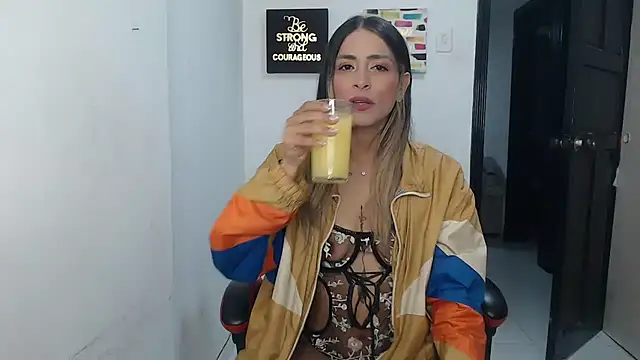 Liamiler01  online show from October 2025 12:42:02 AM