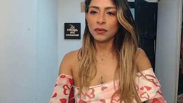 Liamiler01  online show from October 2025 11:33:02 AM