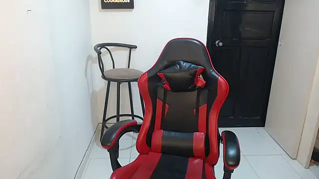 Liamiler01  online show from January 2026 02:29:01 AM