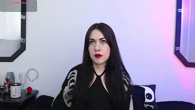 Amy Aloqua online show from September 2025 03:30:02 PM