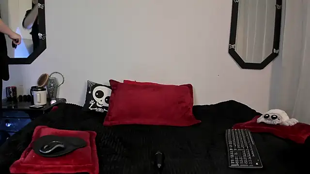 Amy Aloqua online show from April 2026 04:08:02 PM