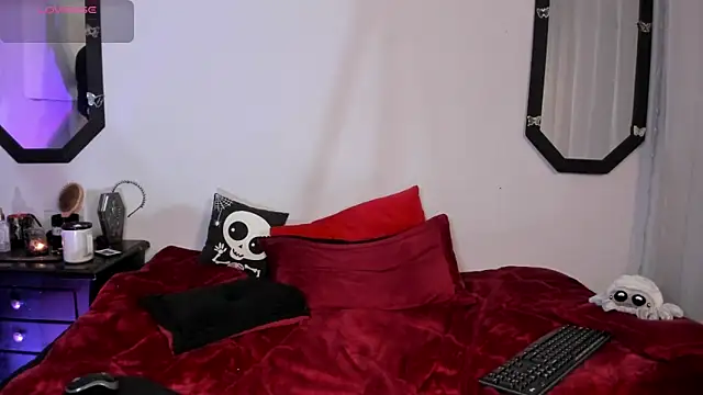 Amy Aloqua online show from April 2026 03:51:02 PM