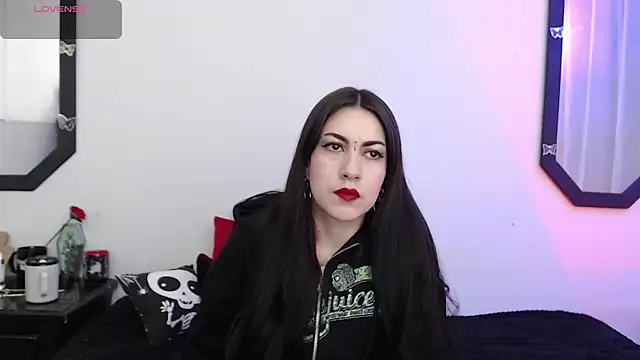 Amy Aloqua online show from September 2025 03:29:01 PM