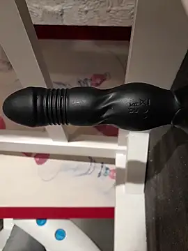 Lajkii online show from March 2026 10:43:01 PM