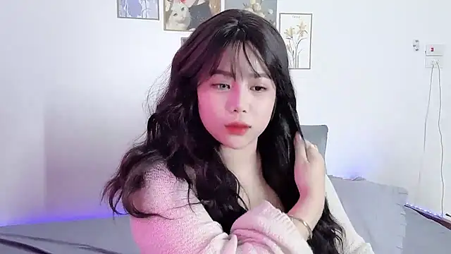   Lyly   online show from January 2026 01:42:01 AM