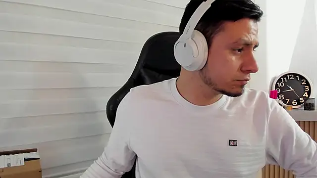 Rick Diesel  online show from November 2025 03:43:02 AM