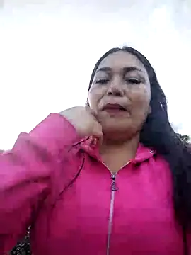 Snapshot of violet_moore chatting on October 2025 10:40:02 PM violet moore online show from October 2025 10:40:02 PM