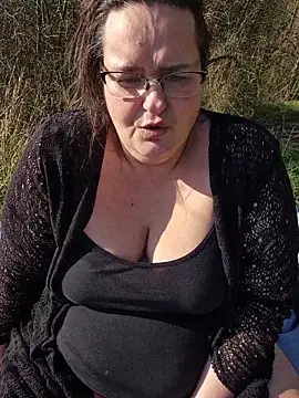 XxGipsyxX online show from March 2026 02:39:02 PM