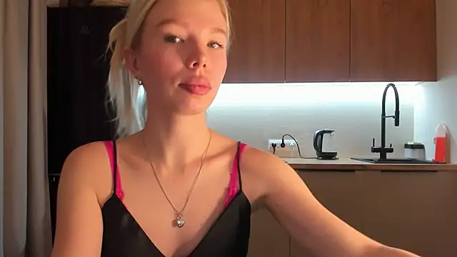 Olivia Bells online show from January 2025 08:37:02 PM