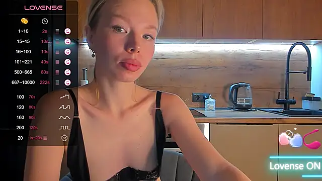 Olivia Bells online show from November 2025 09:25:02 PM