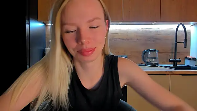 Olivia Bells online show from February 2026 09:14:01 PM