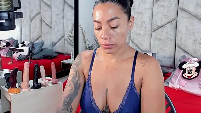 NiicolleMiller online show from November 2025 11:20:02 AM