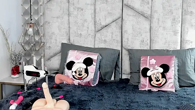 NiicolleMiller online show from November 2025 12:14:02 AM