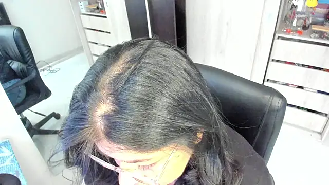 Snapshot of BellaFlaming chatting on June 2026 12:22:01 PM BellaFlaming online show from June 2026 12:22:01 PM
