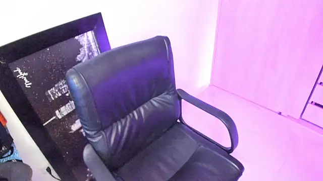 BellaFlaming online show from May 2026 11:06:01 AM