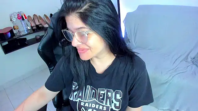 BellaFlaming online show from March 2026 10:52:02 AM