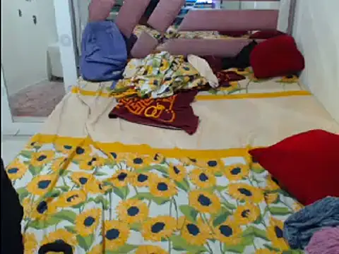 chocolatehot04 online show from March 2025 02:39:02 AM
