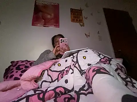 Iceblanca online show from March 2026 12:10:02 PM