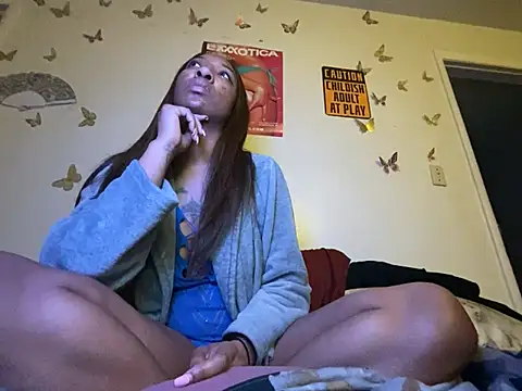 Snapshot of Iceblanca chatting on February 2026 04:21:01 AM Iceblanca online show from February 2026 04:21:01 AM