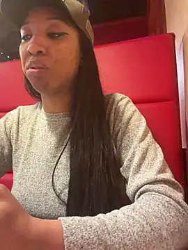 Iceblanca online show from April 2026 11:52:02 PM