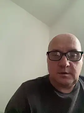 Snapshot of vanjbi45 chatting on February 2025 08:21:01 AM vanjbi45 online show from February 2025 08:21:01 AM