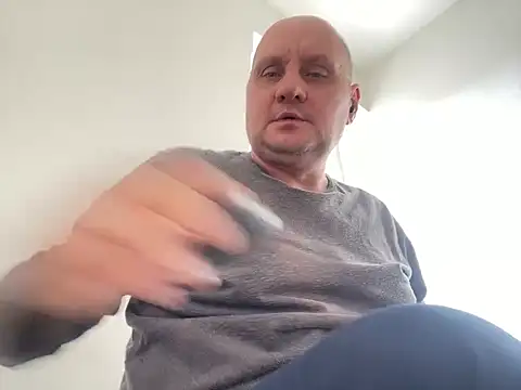 Snapshot of vanjbi45 chatting on February 2025 01:39:02 PM vanjbi45 online show from February 2025 01:39:02 PM