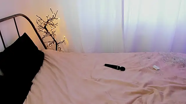 Snapshot of Talla_a chatting on November 2025 09:02:01 AM Talla a online show from November 2025 09:02:01 AM