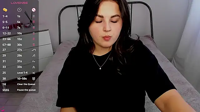 Snapshot of Talla_a chatting on June 2026 12:00:01 PM Talla a online show from June 2026 12:00:01 PM