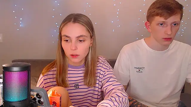 juliaanddima online show from March 2025 08:50:02 PM