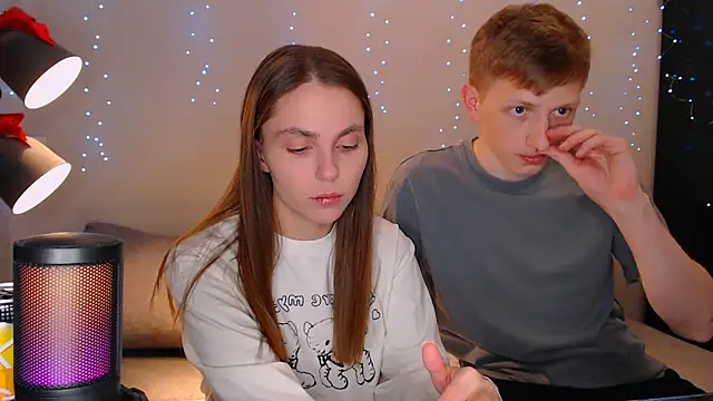juliaanddima online show from February 2025 09:26:02 PM