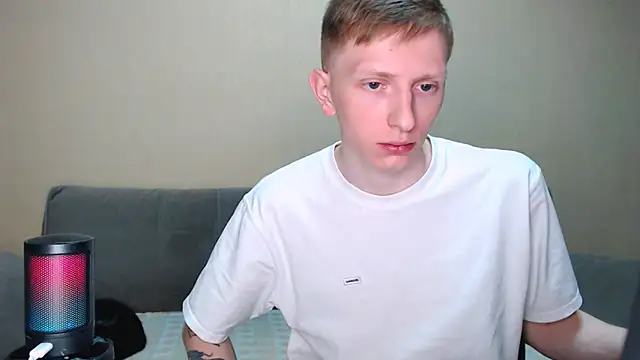 juliaanddima online show from March 2026 09:54:01 PM