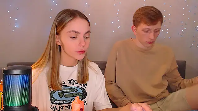 juliaanddima online show from March 2025 09:24:02 PM