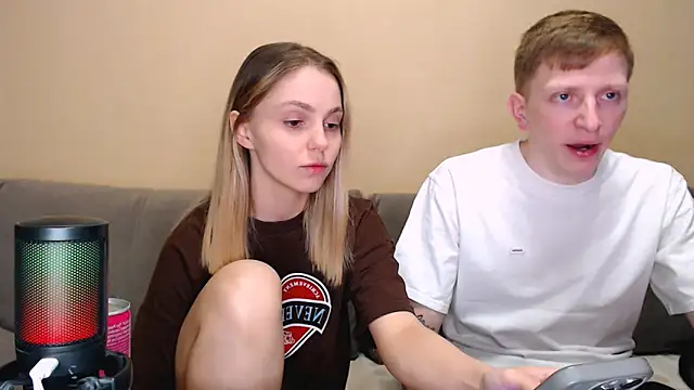 juliaanddima online show from March 2026 11:05:02 PM