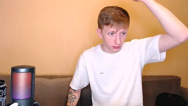 juliaanddima online show from February 2026 11:03:02 PM