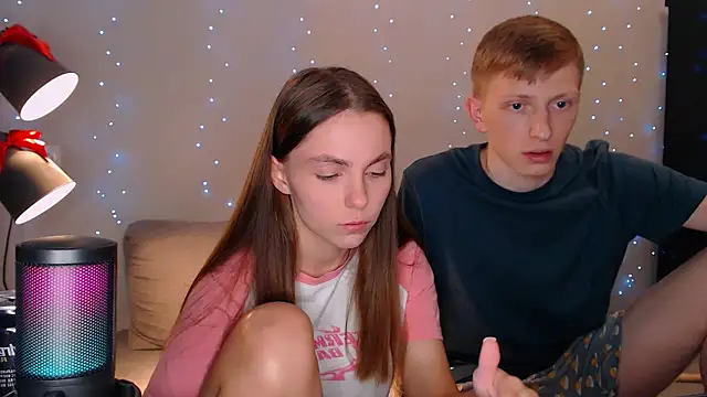 juliaanddima online show from February 2025 09:27:01 PM