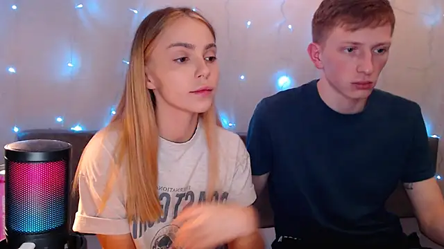 juliaanddima online show from September 2025 09:32:02 PM