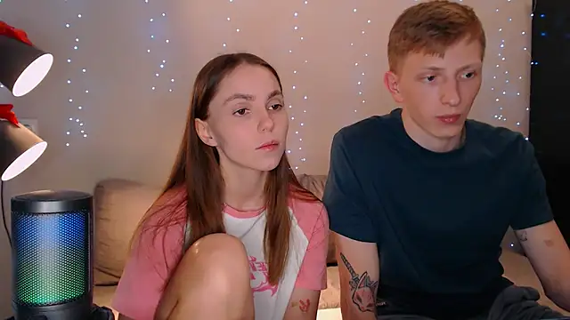 juliaanddima online show from February 2025 09:22:01 PM